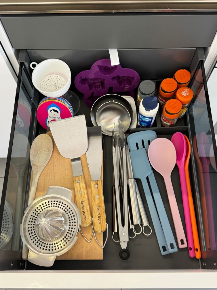 Full range of cooking utensils, spices and kitchen essentials