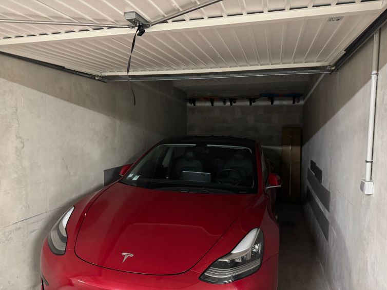 Private garage